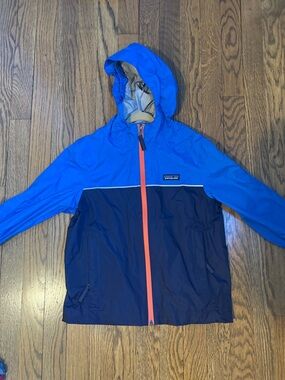 Patagonia Kids Blue & Navy Hooded Rain Jacket with Coral Zipper